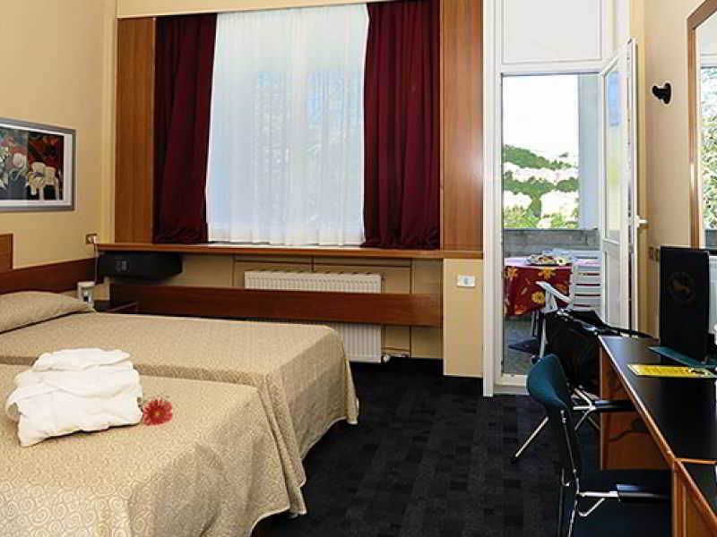 Hotel Santoli Porretta Terme Eksteriør billede