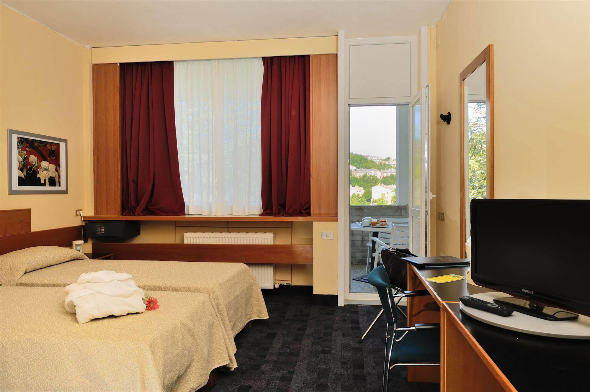 Hotel Santoli Porretta Terme Eksteriør billede
